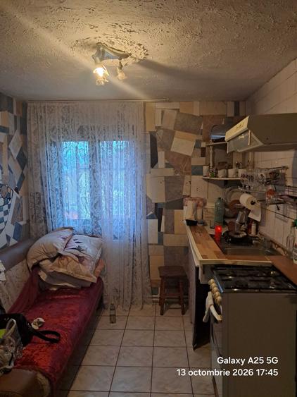 Garsonieră decomandată în Central