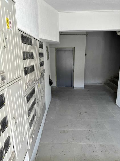 Garsonieră semidecomandată în Titan
