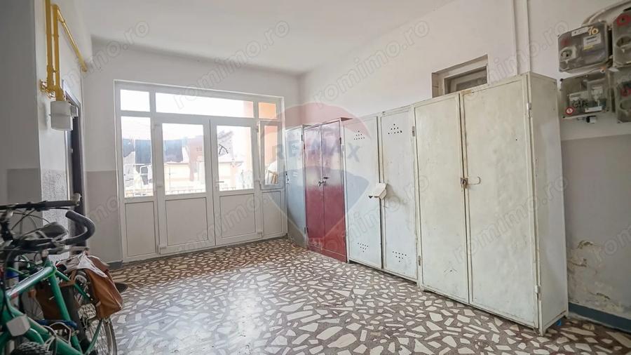 Garsonieră decomandată în Noua