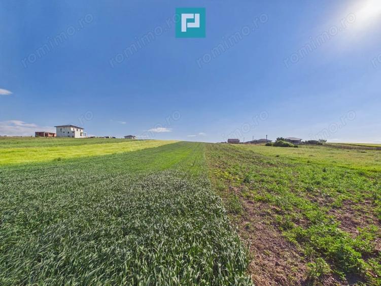 Teren de 3500 mp, în Cihei
