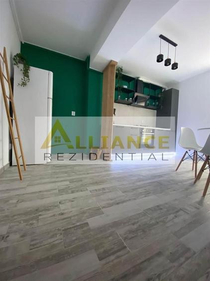 Garsonieră decomandată, mobilată în Central