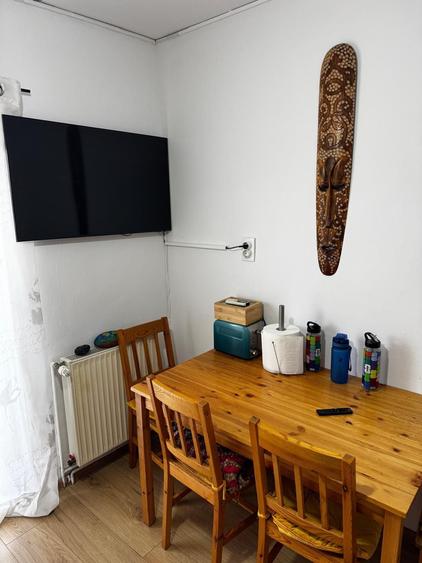 Apartament cu 3 camere decomandat în Lipovei