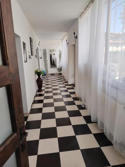 Casă cu 3 camere cu Teren 547 Mp în Central