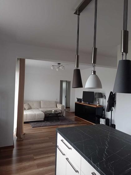 Apartament cu 2 camere semidecomandat în Florești