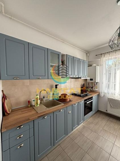 Apartament cu 2 camere decomandat, mobilat în Central