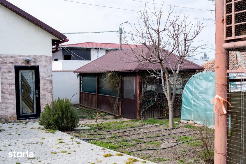 Casă cu 2 camere cu Teren 800 Mp în Central