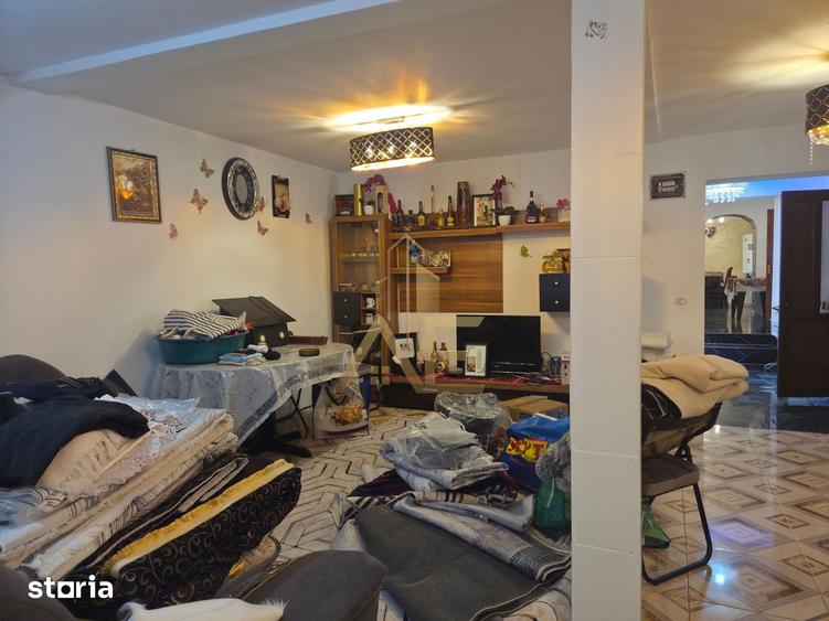 Casă cu 4 camere cu Teren 400 Mp în Ion Neculce