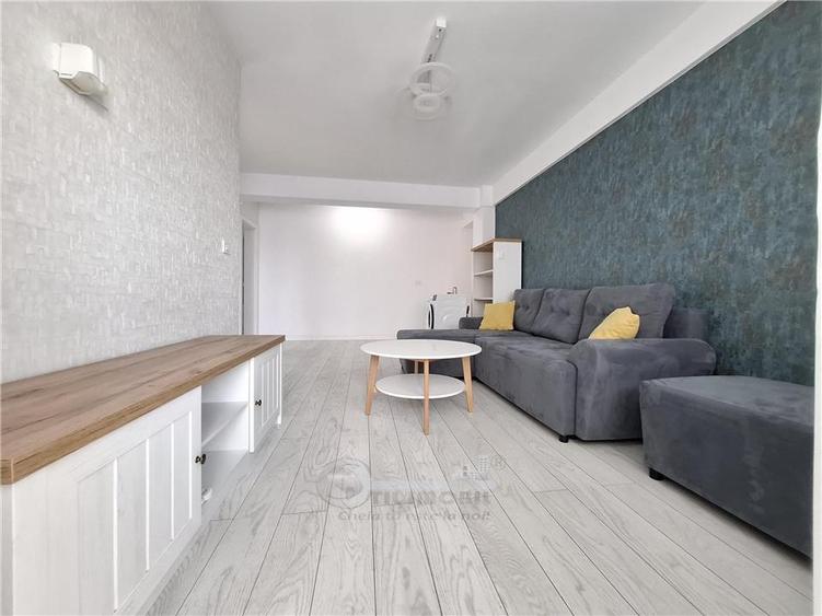 Apartament cu 2 camere semidecomandat, mobilat în Cug