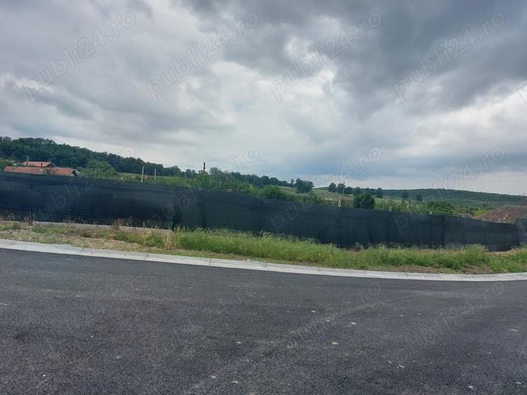 Teren de 1530 mp, în Erghevița