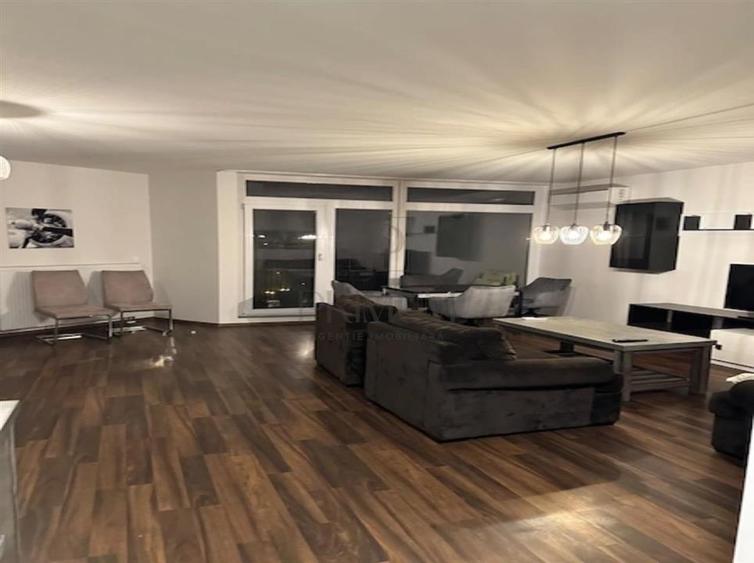 Apartament cu 2 camere decomandat, mobilat în Soarelui
