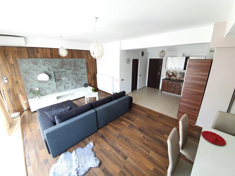 Apartament cu 3 camere semidecomandat în Iancu Nicolae