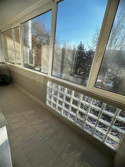 Apartament cu 2 camere semidecomandat în Centrul Civic
