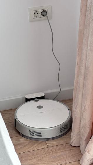 Apartament cu 3 camere semidecomandat, mobilat în Aviației