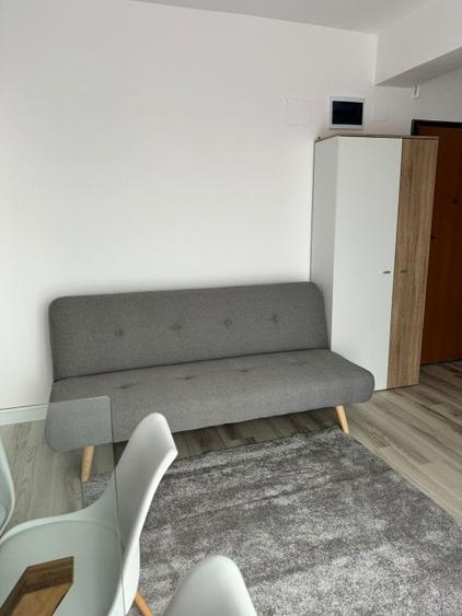 Apartament cu 2 camere semidecomandat, mobilat în Unirii