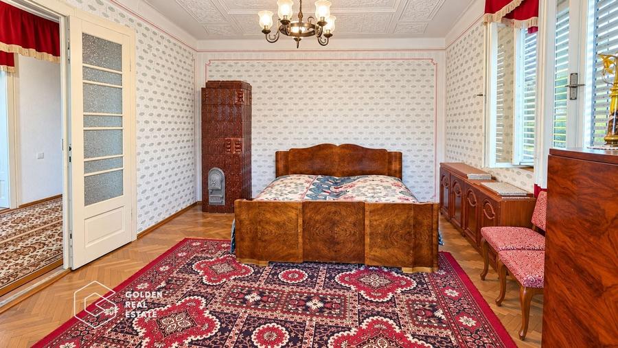 Casă individuală cu 7 camere cu Canalizare în Mâsca