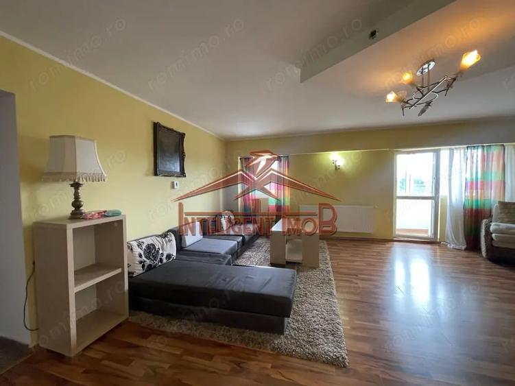 Apartament cu 4 camere semidecomandat în Central