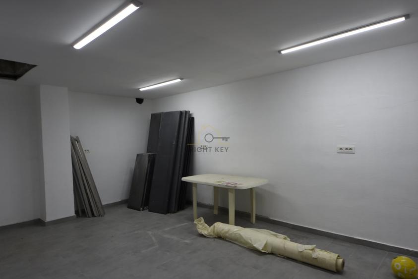 Spațiu comercial, de 270 mp, în Străulești
