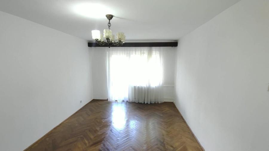 Apartament cu 3 camere decomandat în Grigorescu