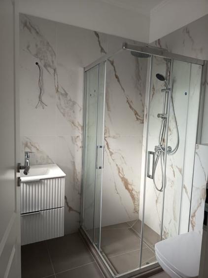 Duplex cu 5 camere cu Canalizare în Dumbrăvița