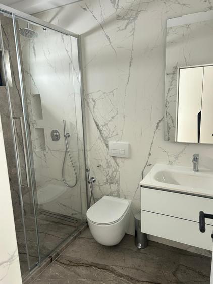 Casă individuală cu 5 camere cu Teren 447 Mp în Corbeanca