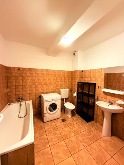 Apartament cu 3 camere decomandat în Micălaca