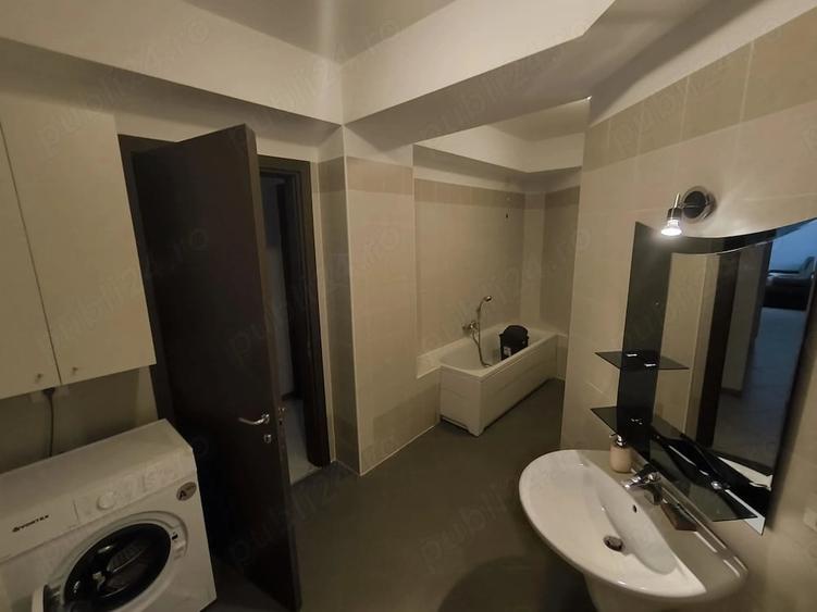 Apartament cu 3 camere decomandat în Torontalului