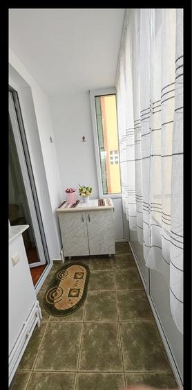 Apartament cu 2 camere semidecomandat în Calea București