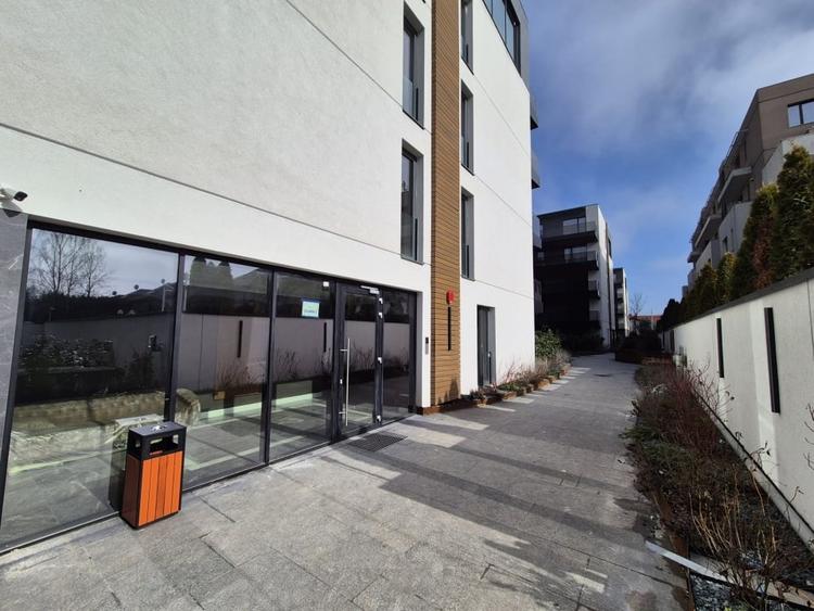 Apartament cu 3 camere decomandat în Voluntari