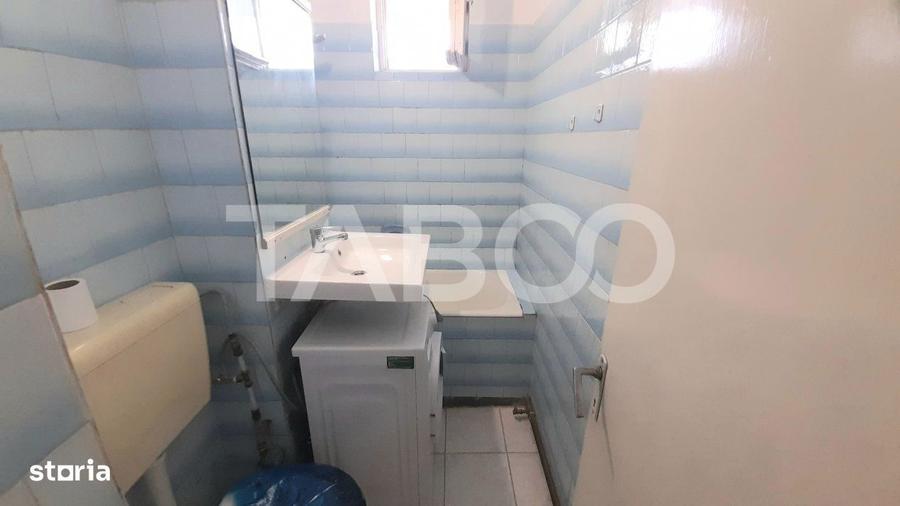 Apartament cu 2 camere nedecomandat, mobilat în Mihai Viteazul