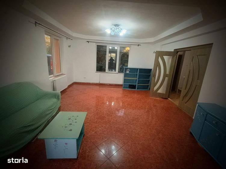 Casă cu 3 camere în Central