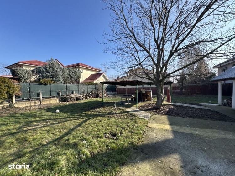 Casă cu 3 camere în Odăile