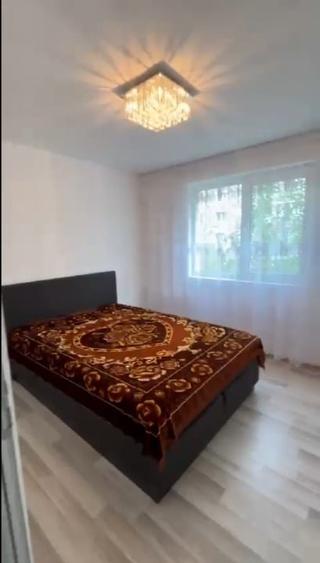 Apartament cu 4 camere decomandat, mobilat în Pantelimon