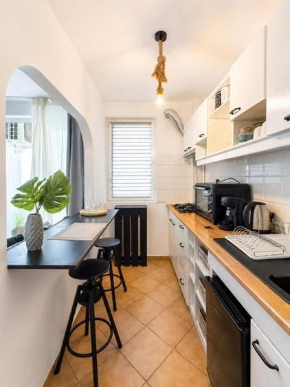 Apartament cu 2 camere semidecomandat în P-ța Unirii