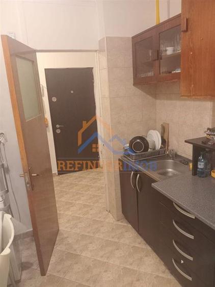 Apartament cu 2 camere decomandat, mobilat în Mărgeanului
