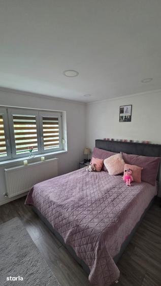 Apartament cu 3 camere în Micro 16
