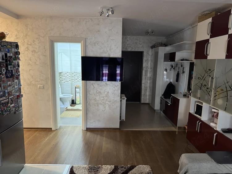 Apartament cu 2 camere semidecomandat în Dumbrăvița