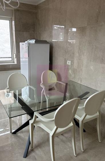 Apartament cu 3 camere decomandat în Herăstrău