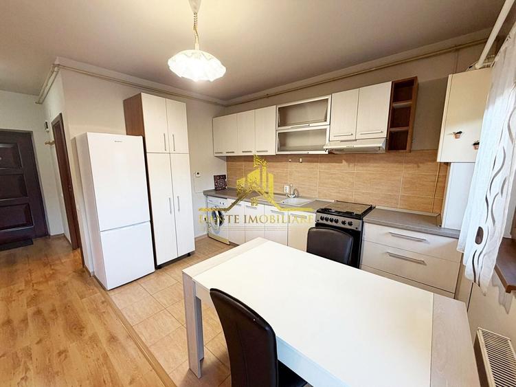 Apartament cu 2 camere semidecomandat, mobilat în Calea Turzii
