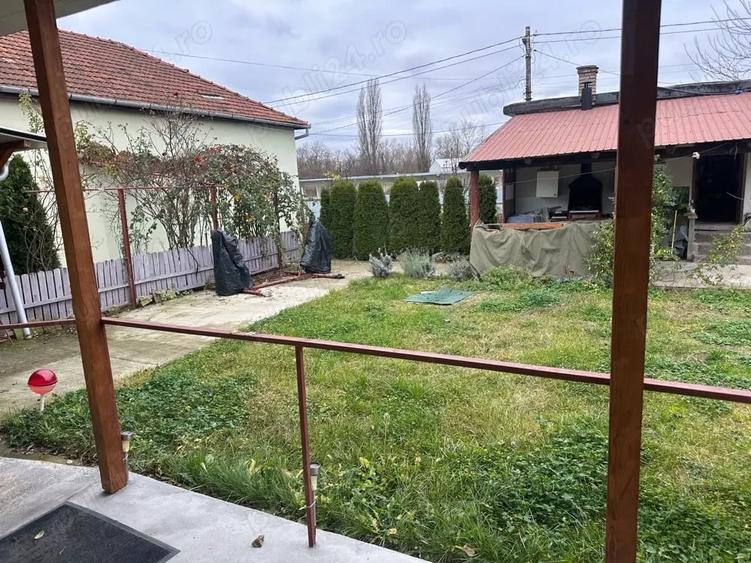 Casă cu 4 camere cu Teren 630 Mp în Ilia