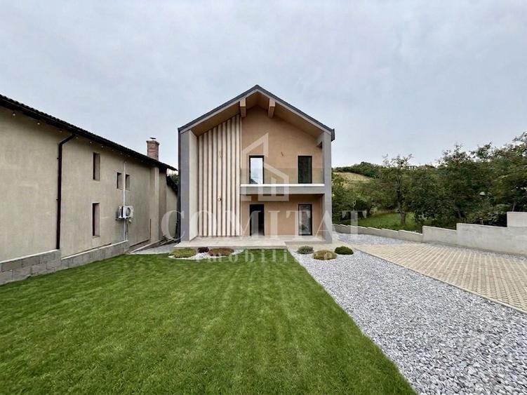 Casă cu 4 camere cu Canalizare în Feleacu
