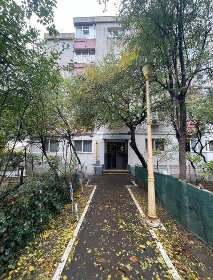 Apartament cu 2 camere decomandat în Palas