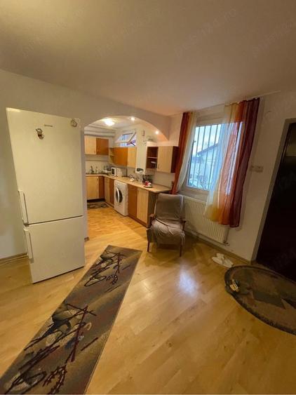 Apartament cu 2 camere semidecomandat în 1 Mai