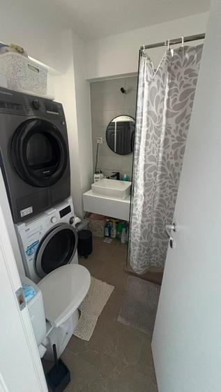Apartament cu 3 camere decomandat în Mihai Bravu
