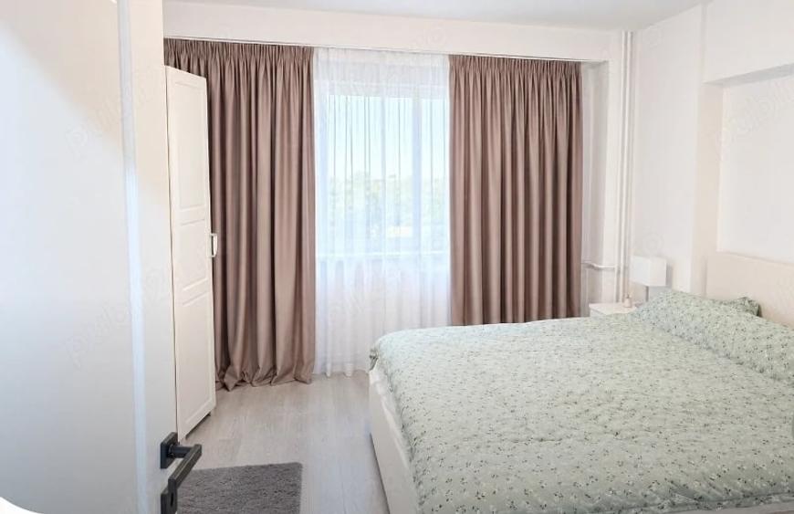 Apartament cu 3 camere decomandat în Unirii
