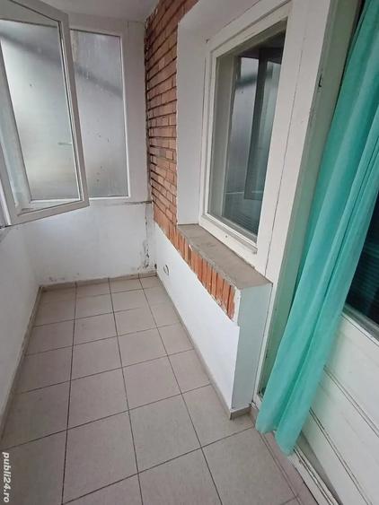 Apartament cu 3 camere decomandat în Lunei