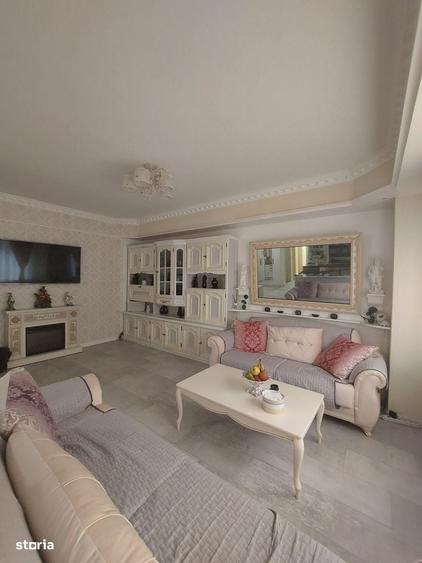 Apartament cu 3 camere în Ultracentral