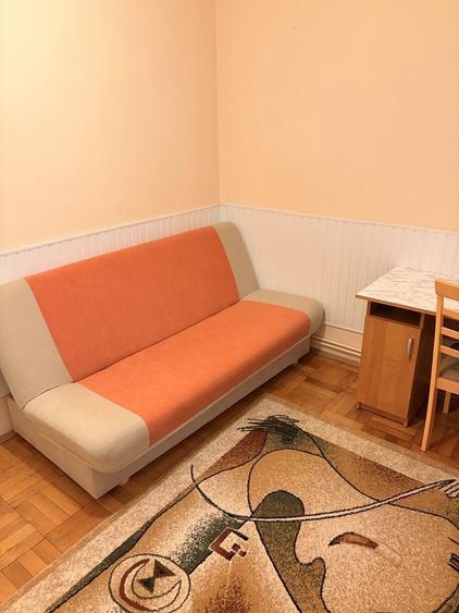 Apartament cu 3 camere în 7 Noiembrie