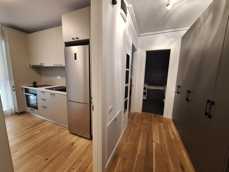 Apartament cu 2 camere decomandat în Crângași