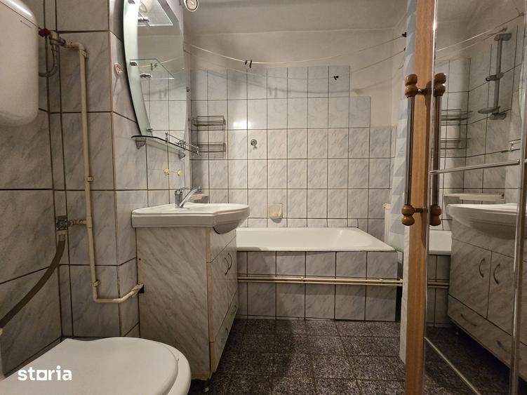Apartament cu 2 camere decomandat în Vest