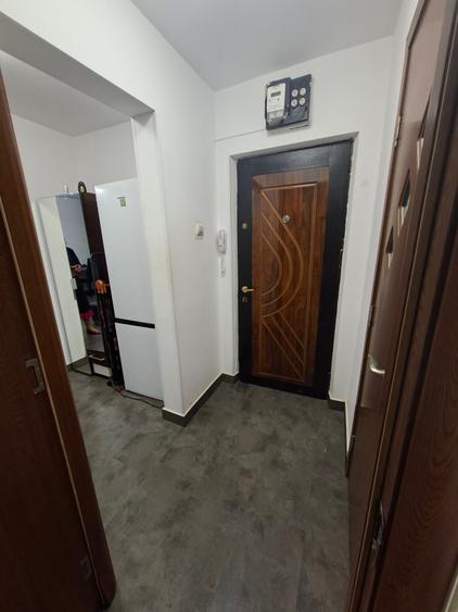 Apartament cu 2 camere decomandat în Colentina